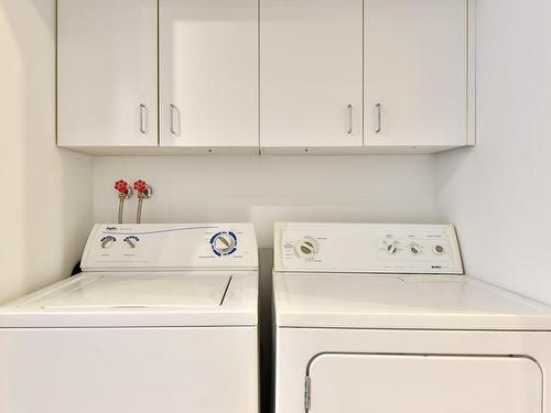 Salle de lavage - 1-4245 Boul. Rosemont, Montréal (Rosemont/La Petite-Patrie), QC - Indoor Photo Showing Laundry Room