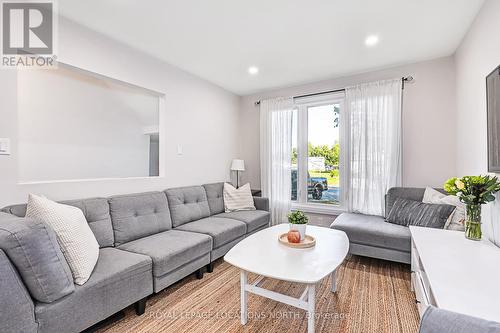 41 Leslie Drive, Collingwood, ON - Indoor Photo Showing Living Room