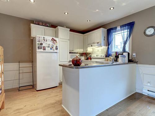 Kitchen - 84 Rue Du Guéret, L'Épiphanie, QC - Indoor Photo Showing Kitchen