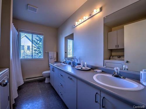 Salle de bains - 932 Rue Du Ruisseau, Saint-Jérôme, QC - Indoor Photo Showing Bathroom