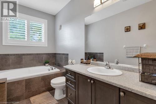 1024 Upper Thames Drive Drive, Woodstock, ON - Indoor Photo Showing Bathroom