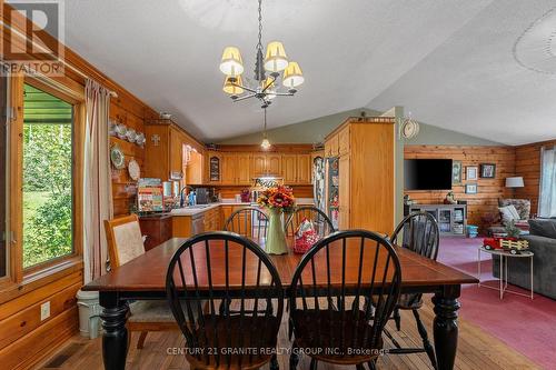 81 Lakeview Road, Bancroft, ON - Indoor Photo Showing Dining Room