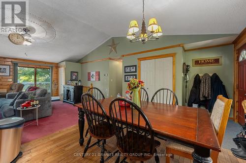 81 Lakeview Road, Bancroft, ON - Indoor Photo Showing Dining Room