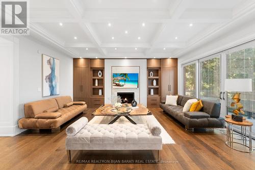 238 St Leonards Avenue, Toronto, ON - Indoor Photo Showing Living Room With Fireplace