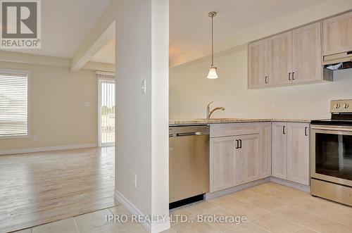 29 Arlington Parkway, Brant, ON - Indoor Photo Showing Kitchen