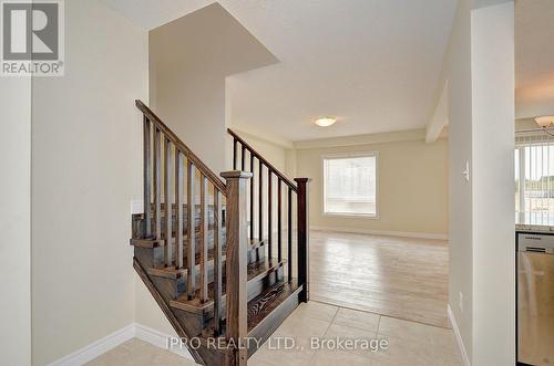 29 Arlington Parkway, Brant, ON - Indoor Photo Showing Other Room