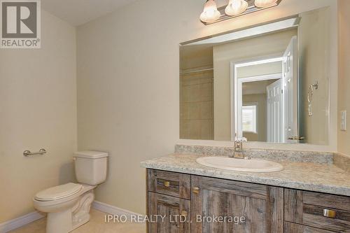 29 Arlington Parkway, Brant, ON - Indoor Photo Showing Bathroom