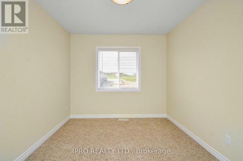 29 Arlington Parkway, Brant, ON - Indoor Photo Showing Other Room