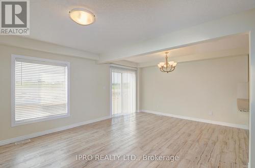 29 Arlington Parkway, Brant, ON - Indoor Photo Showing Other Room