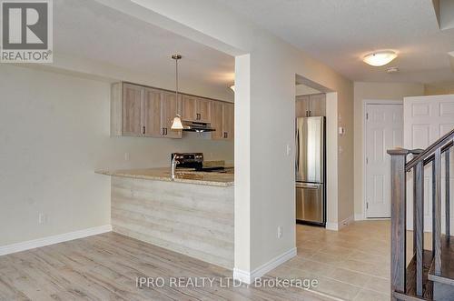 29 Arlington Parkway, Brant, ON - Indoor Photo Showing Kitchen