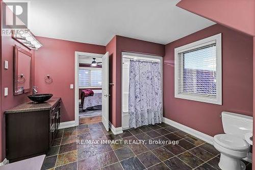 263 Lakeshore Road, Brighton, ON - Indoor Photo Showing Bathroom