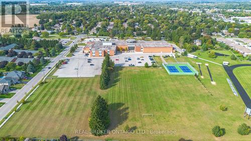 7 Coventry Court, Norfolk, ON - Outdoor With View