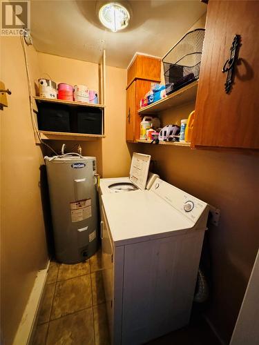 14 Seventeenth Avenue, Grand Falls-Windsor, NL - Indoor Photo Showing Laundry Room