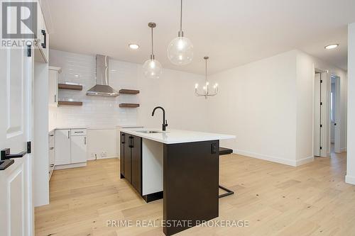 71 - 11 Coastal Crescent, Lambton Shores (Grand Bend), ON - Indoor Photo Showing Kitchen With Upgraded Kitchen