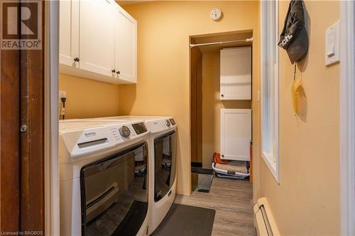 164 Queen Street N, Durham, ON - Indoor Photo Showing Laundry Room