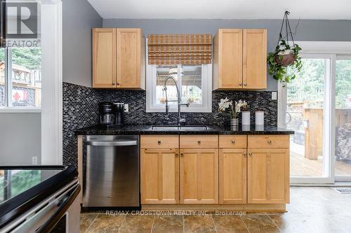 15 Bristow Court, Barrie, ON - Indoor Photo Showing Kitchen With Double Sink