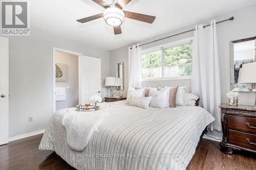 15 Bristow Court, Barrie, ON - Indoor Photo Showing Bedroom