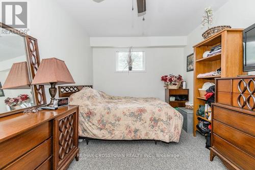 15 Bristow Court, Barrie, ON - Indoor Photo Showing Bedroom