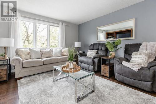 15 Bristow Court, Barrie, ON - Indoor Photo Showing Living Room