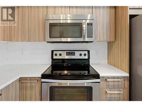 883 Academy Way Unit# Ph3, Kelowna, BC - Indoor Photo Showing Kitchen With Stainless Steel Kitchen