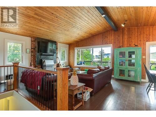 3972 Desert Pines Avenue, Peachland, BC - Indoor Photo Showing Other Room