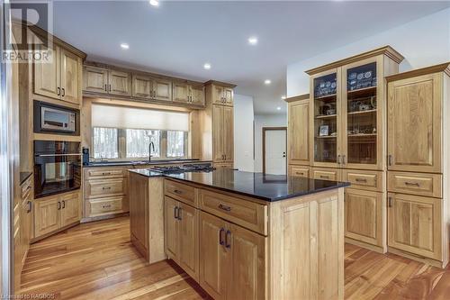 740494 10 Sideroad, Chatsworth (Twp), ON - Indoor Photo Showing Kitchen