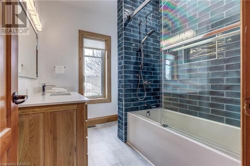 newly renovated 3 piece guest bath upstairs - 740494 10 Sideroad, Chatsworth (Twp), ON - Indoor Photo Showing Bathroom