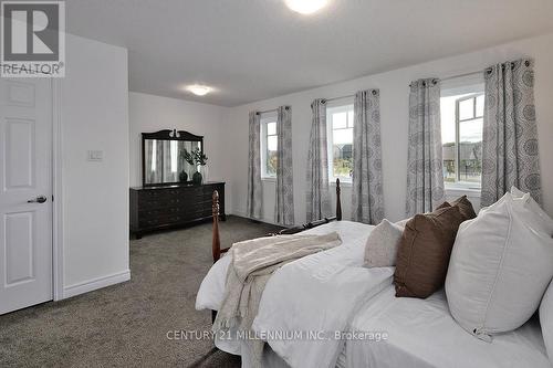 10 Archer Avenue, Collingwood, ON - Indoor Photo Showing Bedroom