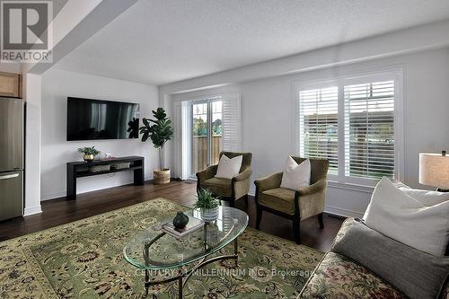 10 Archer Avenue, Collingwood, ON - Indoor Photo Showing Living Room