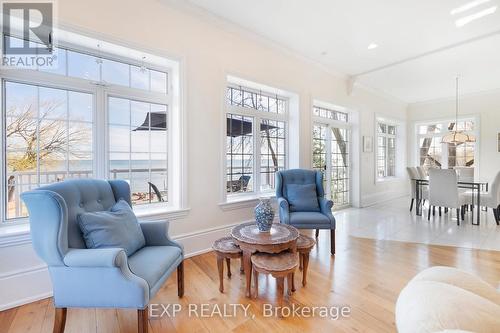 75 Indian Trail, Collingwood, ON - Indoor Photo Showing Living Room