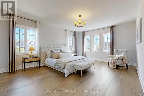 459 Threshing Mill Boulevard, Oakville, ON - Indoor Photo Showing Bedroom