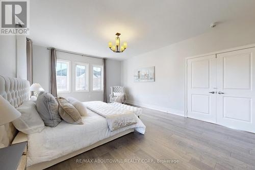 459 Threshing Mill Boulevard, Oakville, ON - Indoor Photo Showing Bedroom