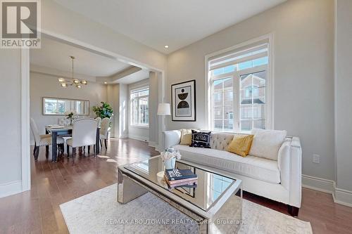 459 Threshing Mill Boulevard, Oakville, ON - Indoor Photo Showing Living Room