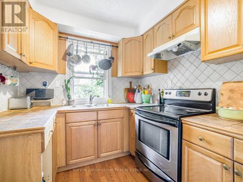 147 Hope Street, Toronto, ON - Indoor Photo Showing Kitchen With Double Sink