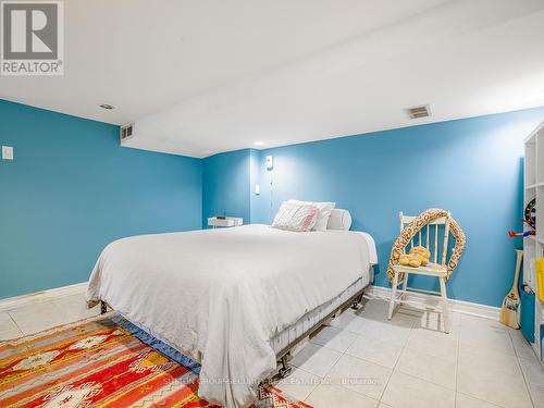 147 Hope Street, Toronto, ON - Indoor Photo Showing Bedroom