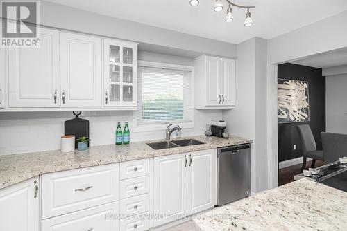 120 Aylmer Crescent, Hamilton, ON - Indoor Photo Showing Kitchen With Double Sink