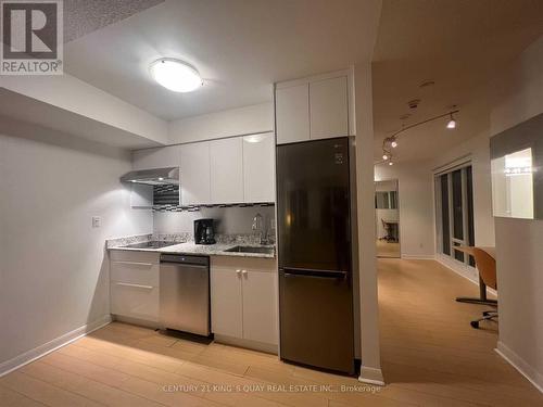 801 - 210 Victoria Street, Toronto, ON - Indoor Photo Showing Kitchen