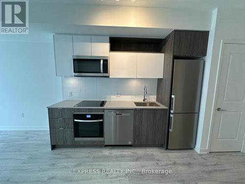 4811 - 100 Dalhousie Street, Toronto, ON - Indoor Photo Showing Kitchen