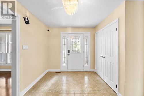 32 Barrydale Crescent, Toronto, ON - Indoor Photo Showing Other Room