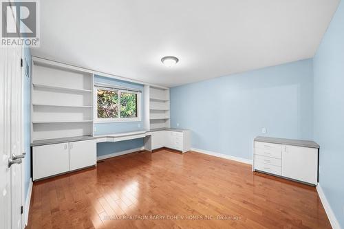 32 Barrydale Crescent, Toronto, ON - Indoor Photo Showing Other Room