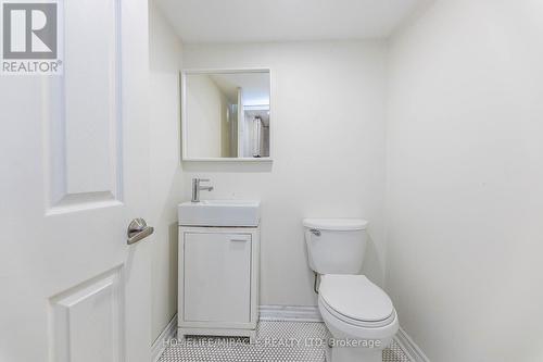 1 Lowell Avenue, Toronto, ON - Indoor Photo Showing Bathroom