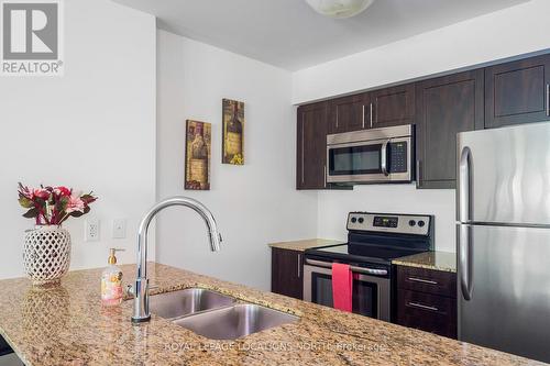 202 - 4 Brandy Lane Drive, Collingwood, ON - Indoor Photo Showing Kitchen With Stainless Steel Kitchen With Double Sink With Upgraded Kitchen