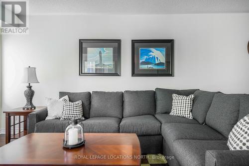 202 - 4 Brandy Lane Drive, Collingwood, ON - Indoor Photo Showing Living Room