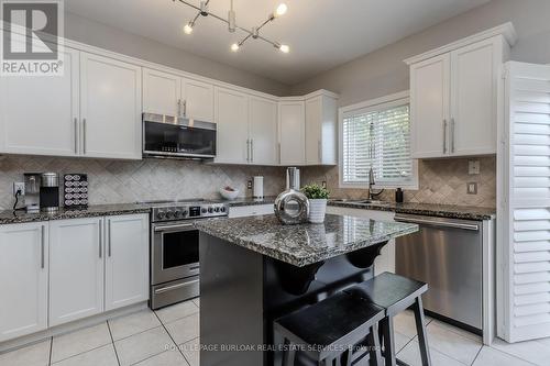 2339 Orchard Road, Burlington, ON - Indoor Photo Showing Kitchen With Stainless Steel Kitchen With Upgraded Kitchen