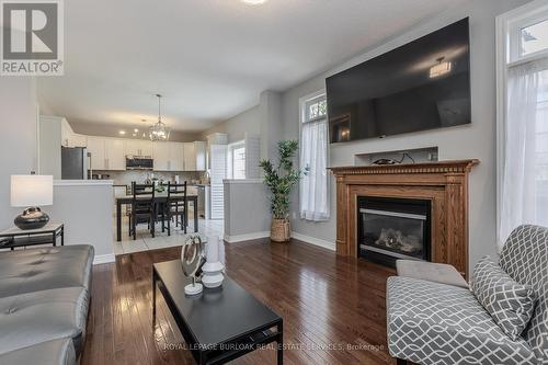 2339 Orchard Road, Burlington, ON - Indoor Photo Showing Living Room With Fireplace