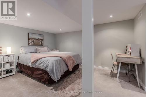 2339 Orchard Road, Burlington, ON - Indoor Photo Showing Bedroom