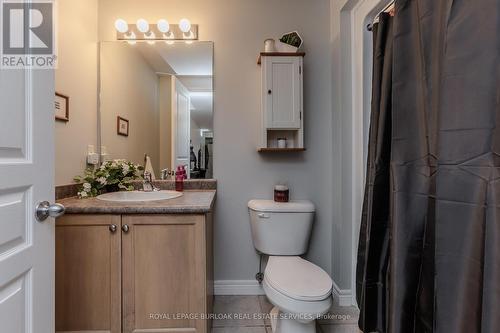 2339 Orchard Road, Burlington, ON - Indoor Photo Showing Bathroom