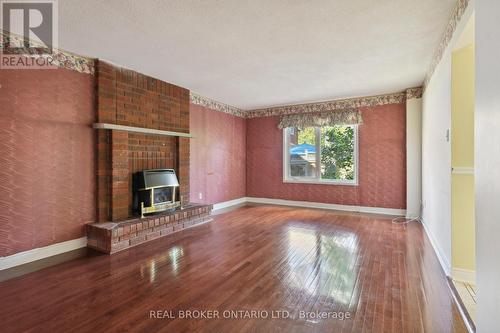 6533 Mockingbird Lane, Mississauga, ON - Indoor Photo Showing Other Room With Fireplace