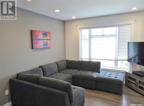 738 Pichler Cove, Saskatoon, SK - Indoor Photo Showing Living Room