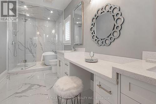 430 Stanfield Drive, Oakville, ON - Indoor Photo Showing Bathroom